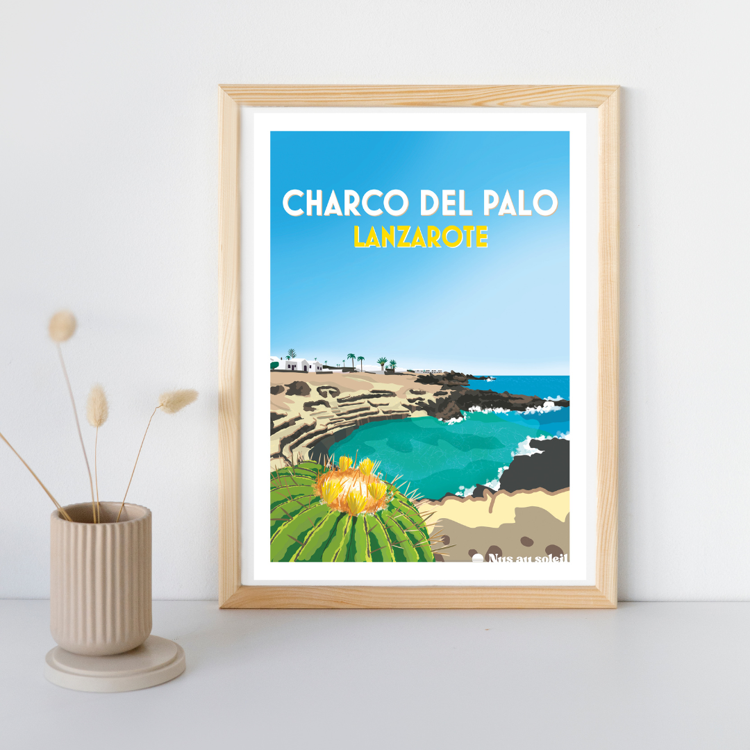 Affiche Charco del Palo encadrée dans un intérieur scandinave, décoration naturiste Nus au Soleil